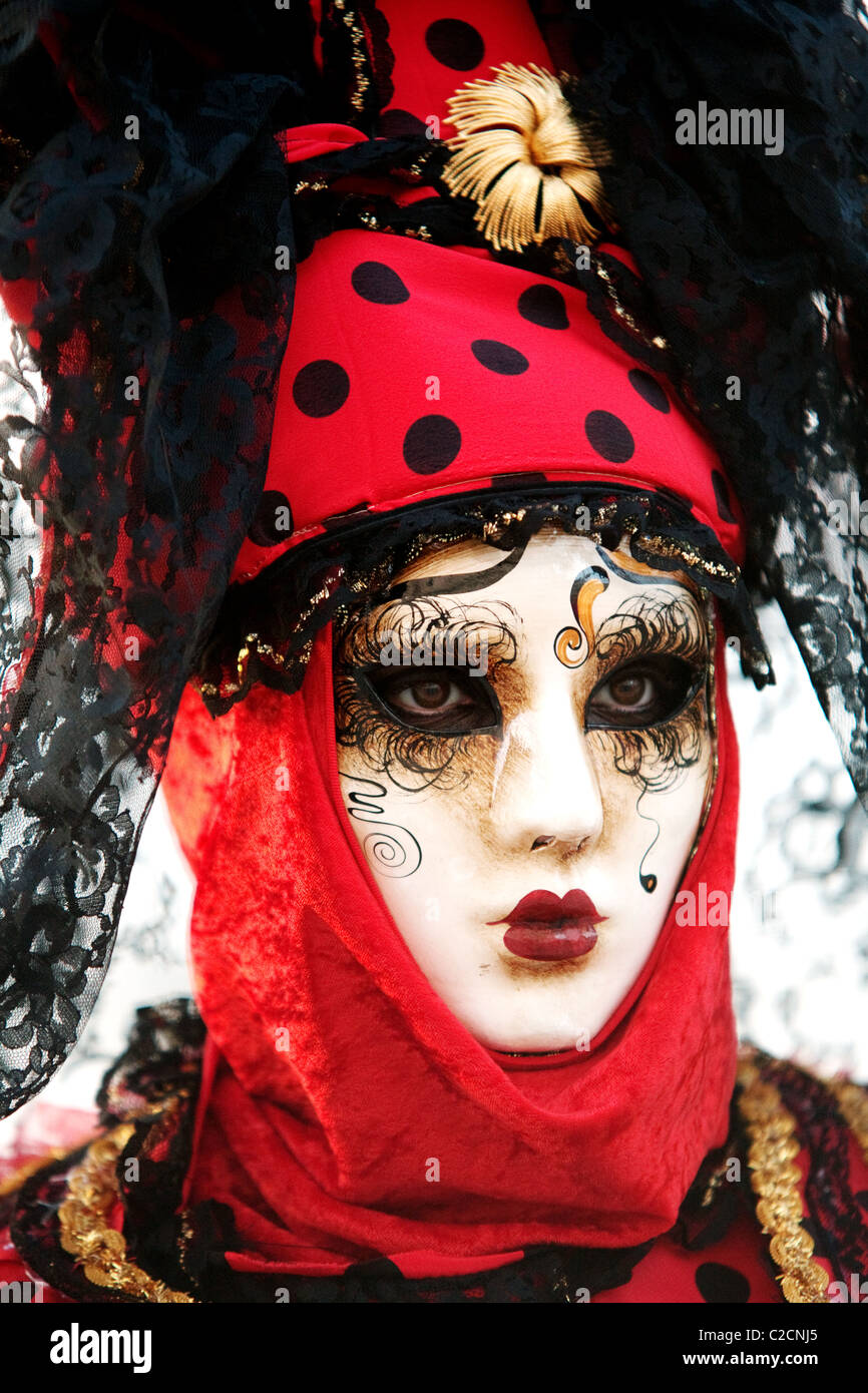 Character in costume, posing at the venice carnival, Venice, Italy Stock  Photo - Alamy