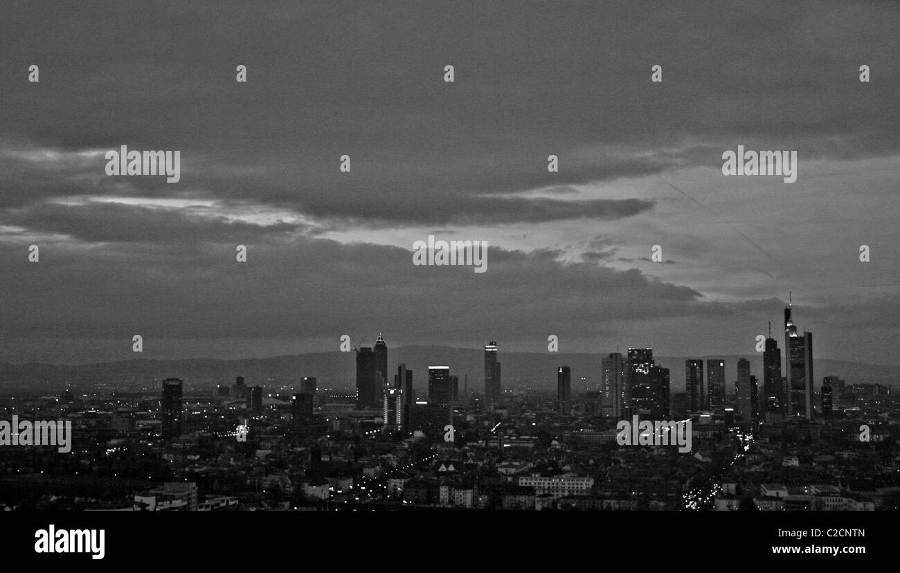 Frankfurt city skyline germany Black and White Stock Photos & Images ...