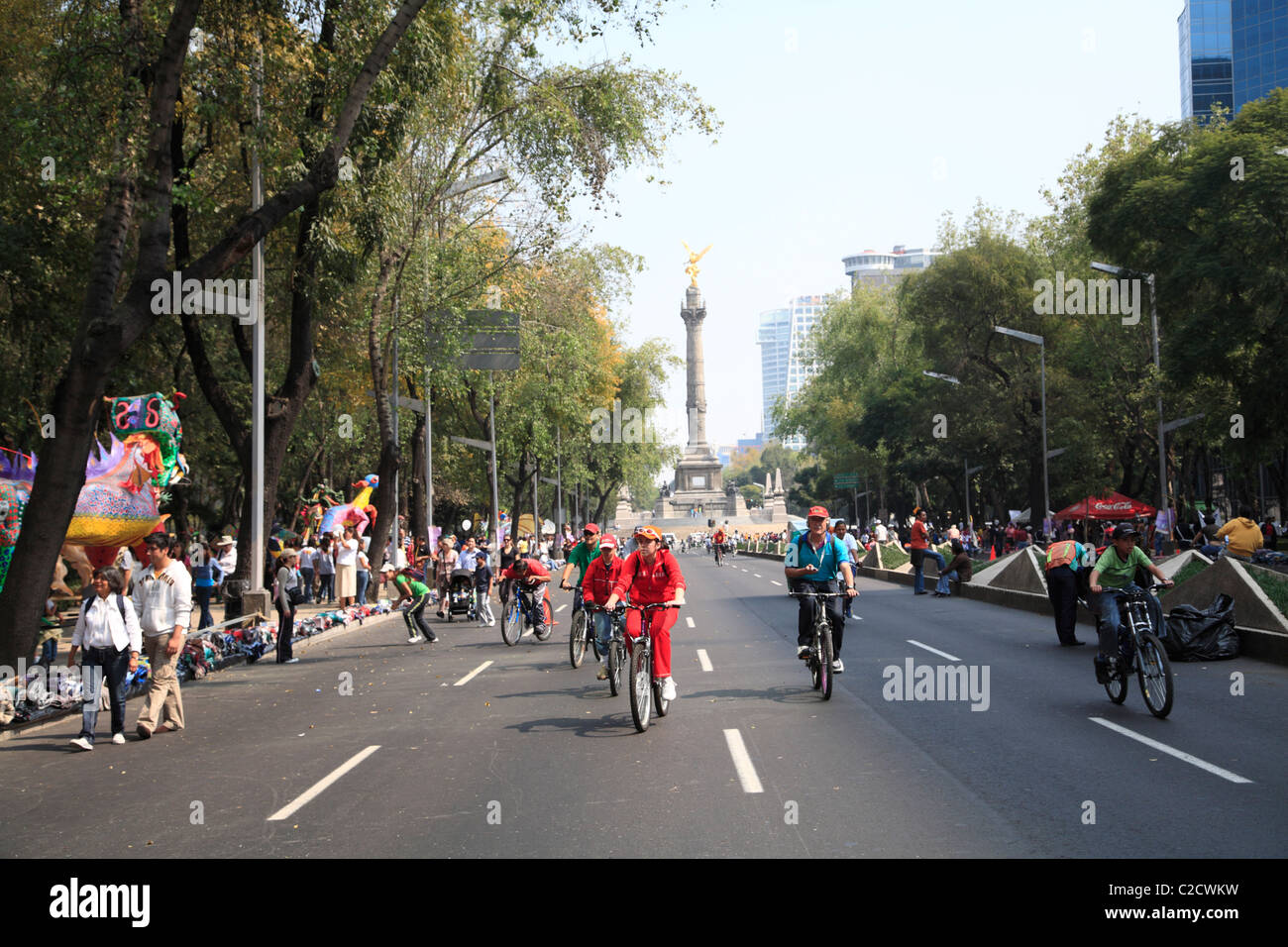 Mexico city bikes paseo de la reforma hi-res stock photography and ...