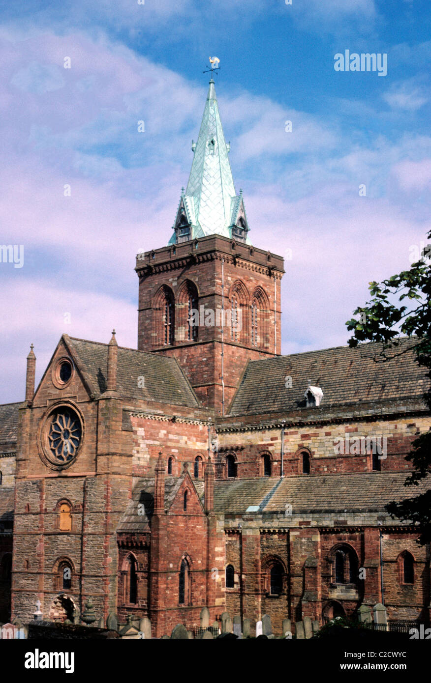 Kirkwall cathedral, Isle of Orkney, Orkneys St. Magnus medieval Cathedrals Scottish UK  Scotland isles island islands saint Stock Photo