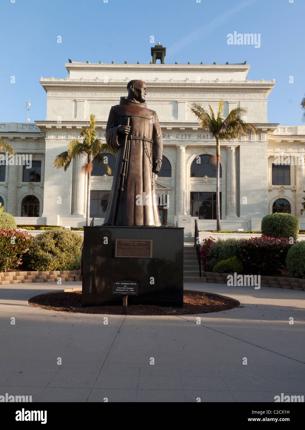 statue of Father Junipero Serra in front of the San Buenaventura City Hall in Ventura California, USA Stock Photo