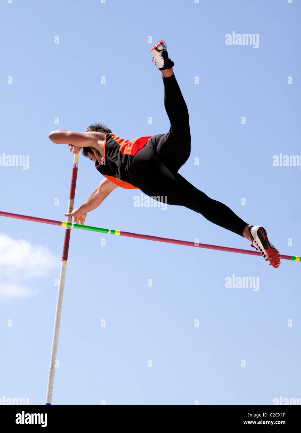 Pole vault hires stock photography and images Alamy