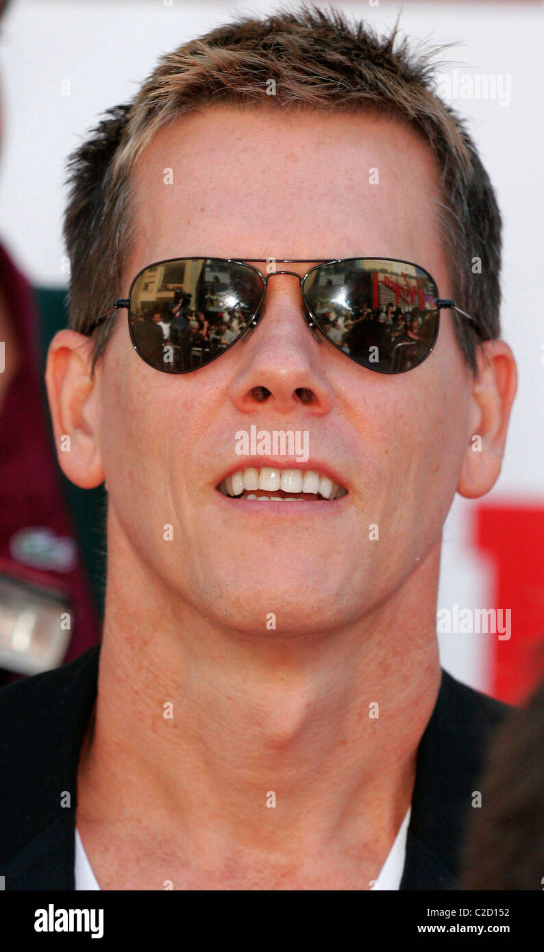 Kevin Bacon 'The Game Plan' world premiere held at El Capitan Theatre