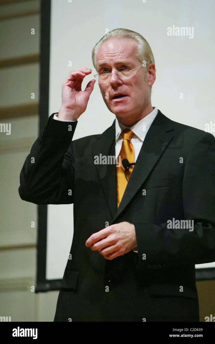 Fashion guru Tim Gunn spoke to students about his career in the fashion Fashion guru Tim Gunn spoke to students about his career in the fashion
