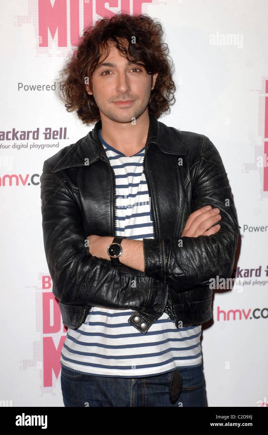 Alex Zane BT Digital Music Awards 2007 at the Roundhouse - Arrivals ...