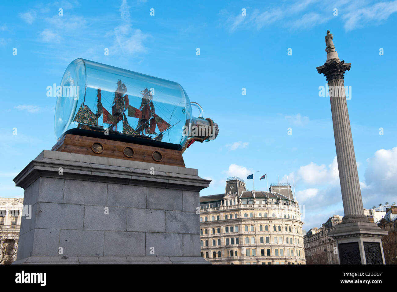 A 1:30 scale replica of HMS Victory, in a huge acrylic bottle, in Trafalgar Square by artist  Yinka Shonibare Stock Photo