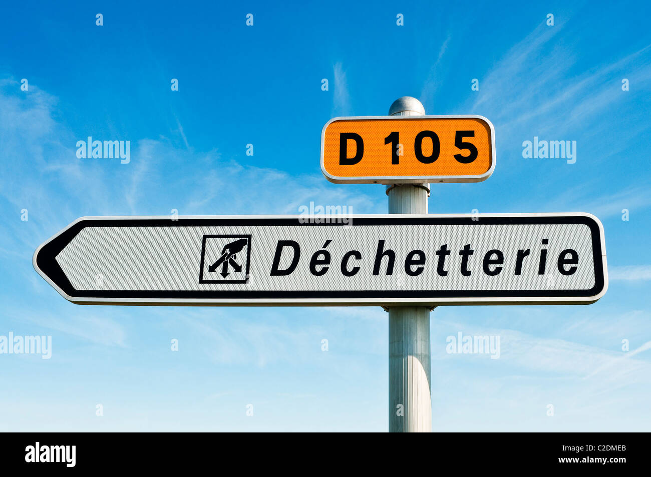 Modern direction sign for Déchetterie / public rubbish tip - Indre-et-Loire, France. Stock Photo