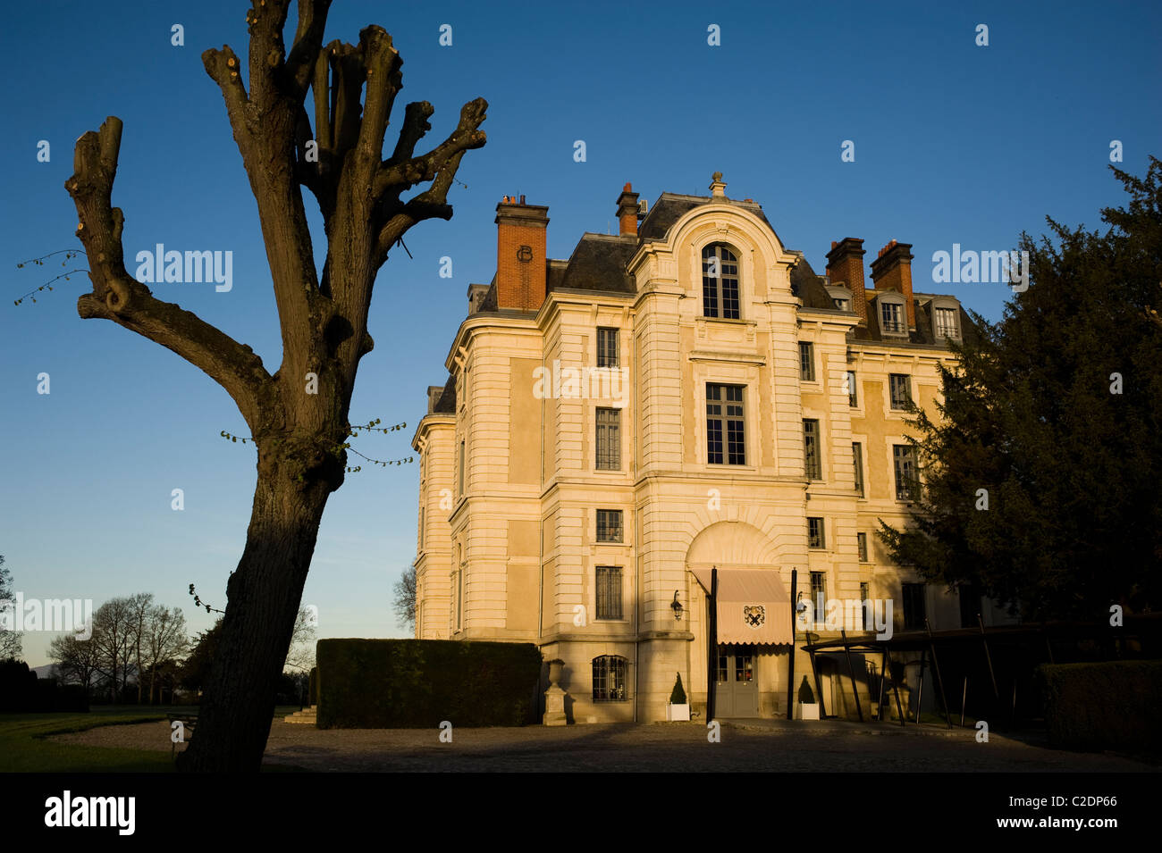 Chateau de la Caniere, Thuret. Auvergne region, France. hotel castle auvernia francia Stock Photo