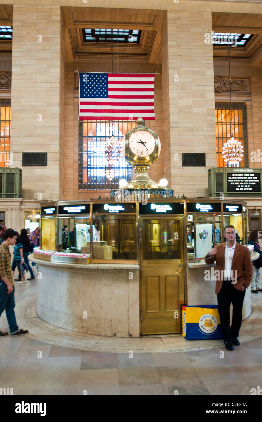 Grand central terminal information booth hires stock photography and