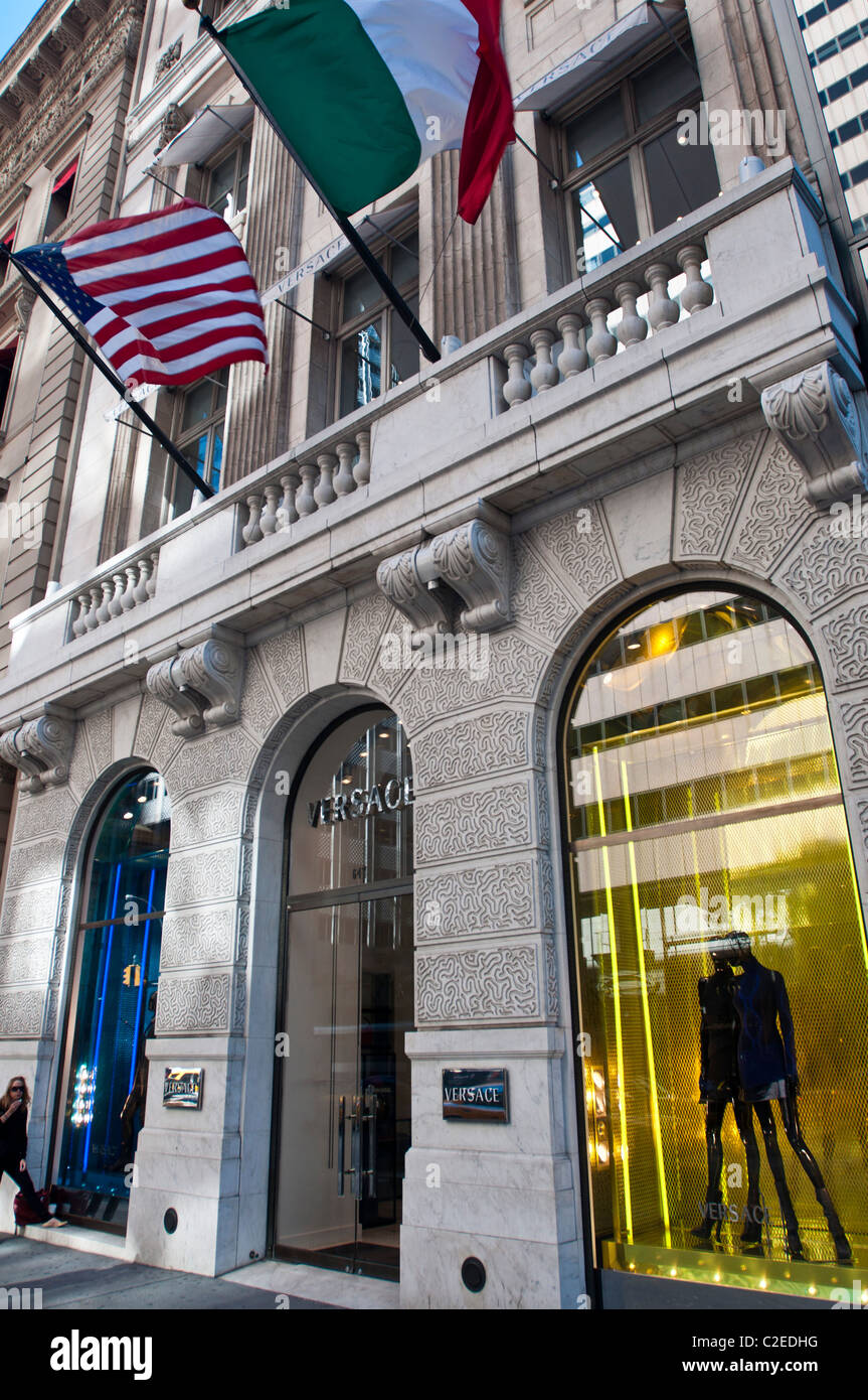 5th avenue Versace store facade, Manhattan, New York City, USA, shop,  fashion, brand, chic Stock Photo - Alamy