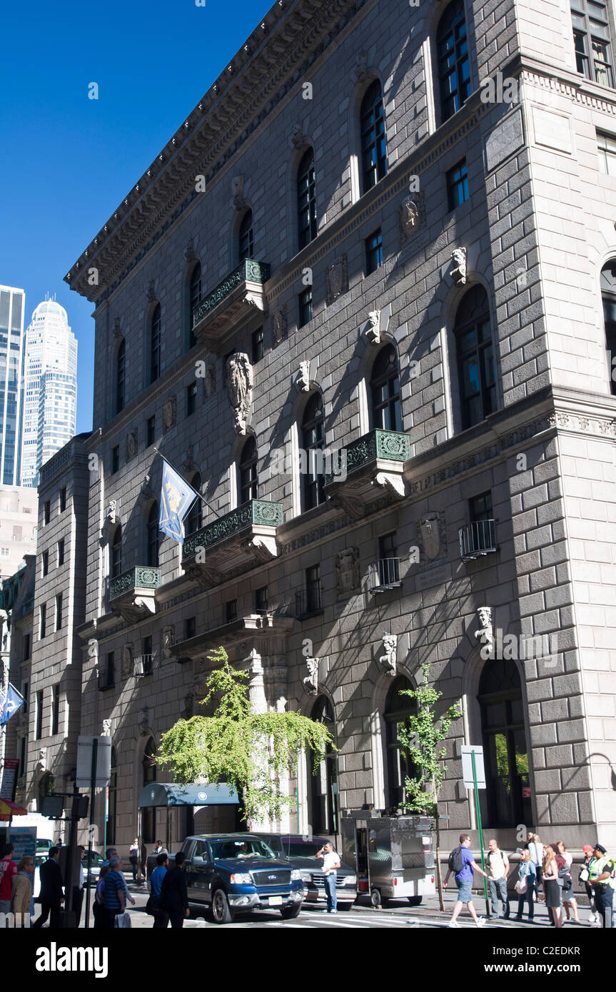 The university club of new york hi-res stock photography and images - Alamy