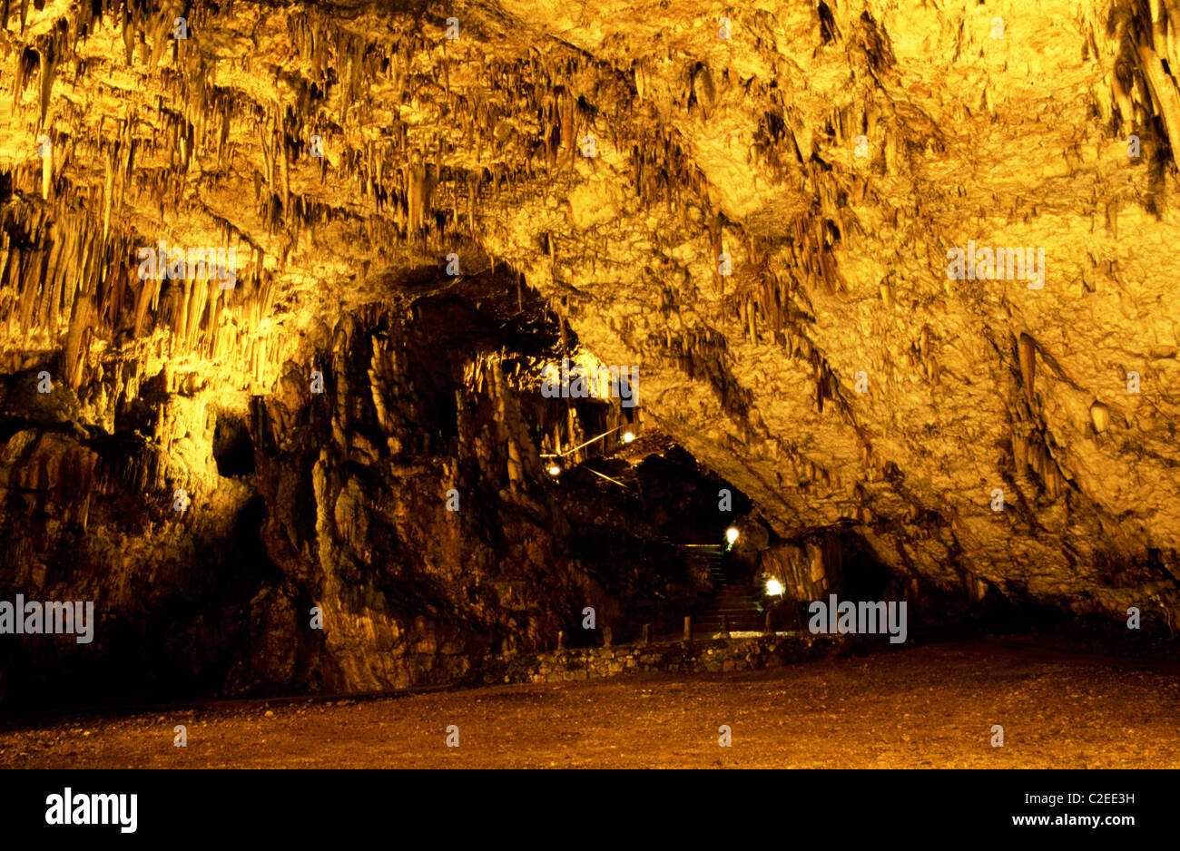 drogarati-cave-kefalonia-greece-hi-res-stock-photography-and-images-alamy