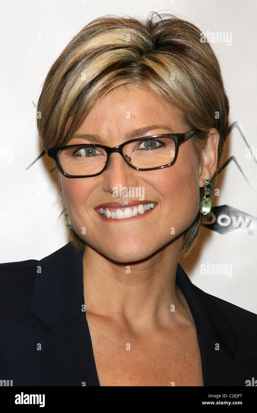 Ashleigh Banfield Stand Up For A Cure A Concert to Benefit Memorial
