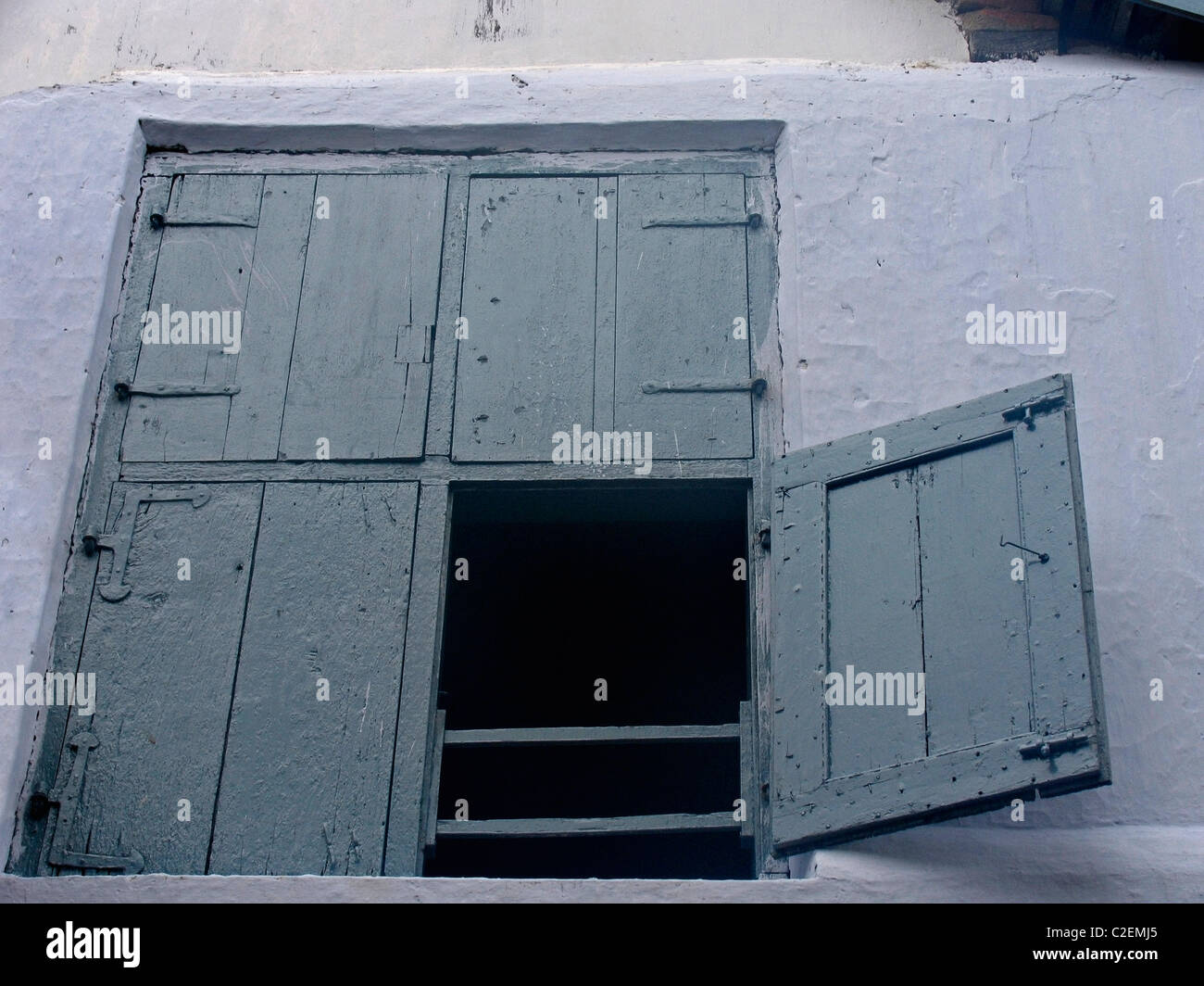 A window of the Cochin Synagogue, built in 1568 is the oldest in India, Cochin, Kerala, India Stock Photo