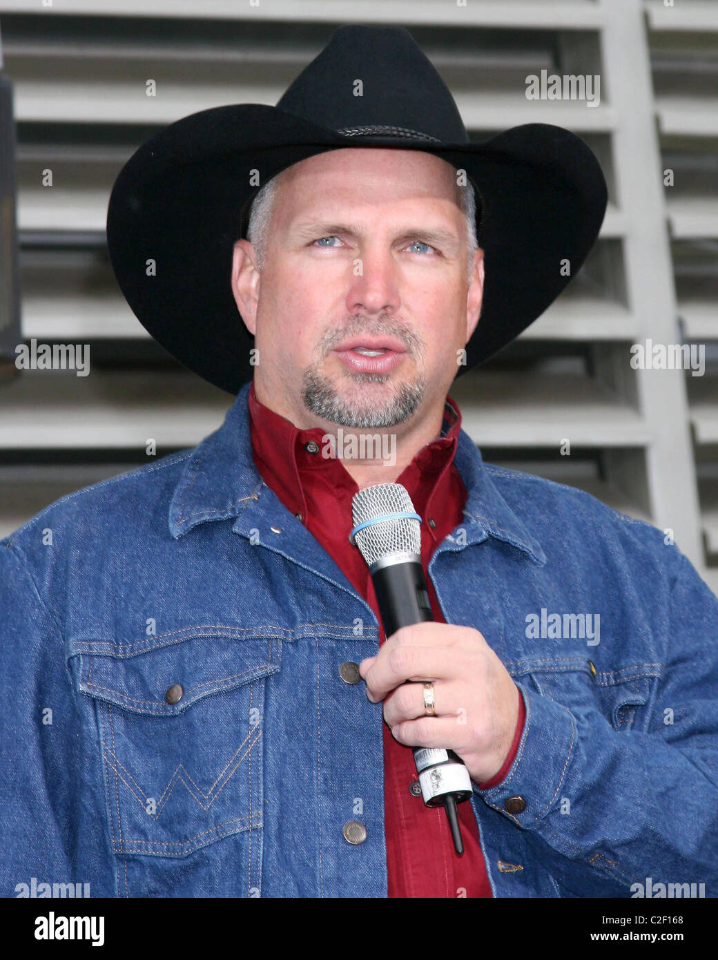 Garth Brooks named BestSelling Solo Artist by the Recording Industry