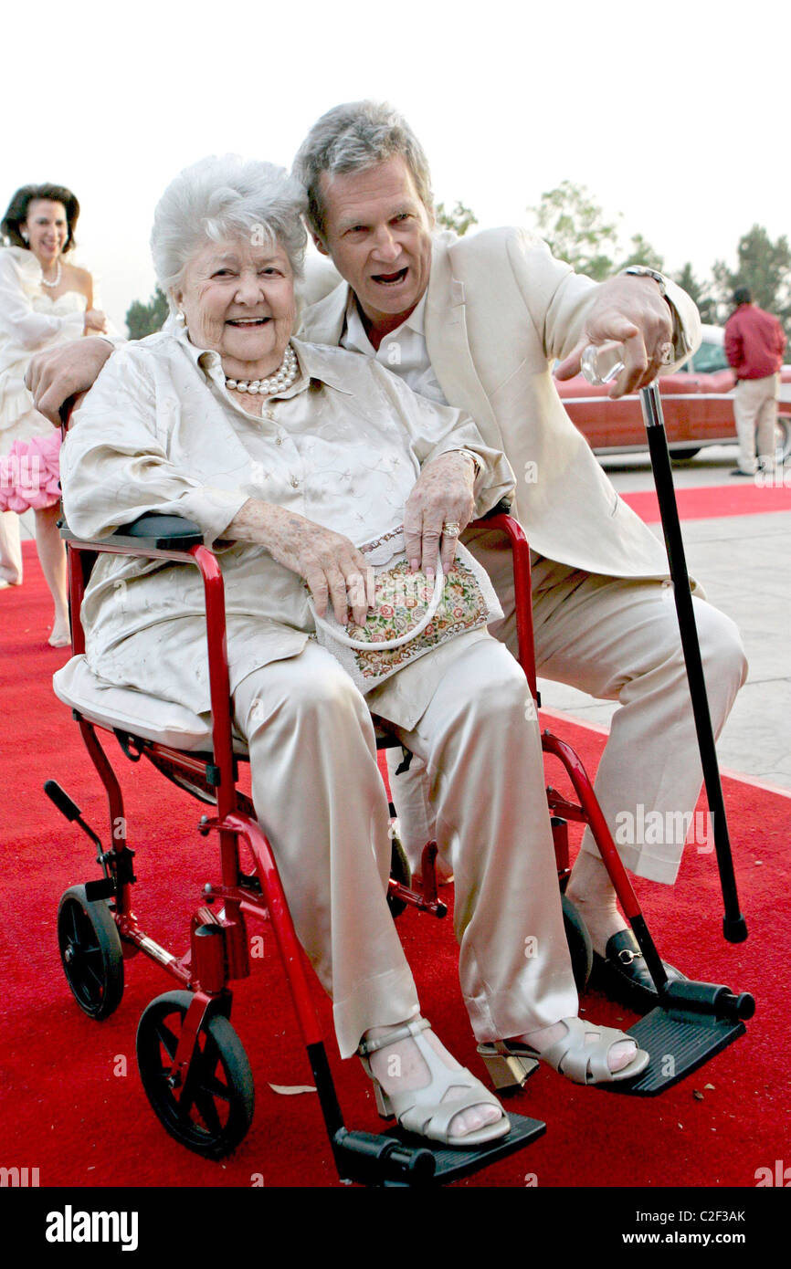 Bridges Matriarch Dies Dorothy Bridges The Matriarch Of Hollywood S Famous Bridges Family Has Died She Was 93 Stock Photo Alamy Bridges Matriarch Dies Dorothy Bridges The Matriarch Of Hollywood S Famous Bridges Family Has Died She Was 93 Stock Photo Alamy