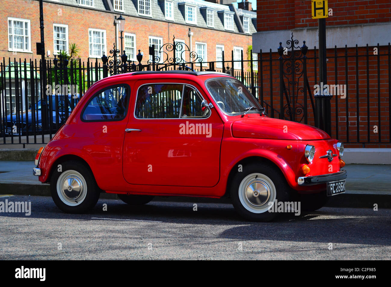 Old Fiat Cinquecento, Chelsea, London, UK ARTIFEX LUCIS Stock Photo