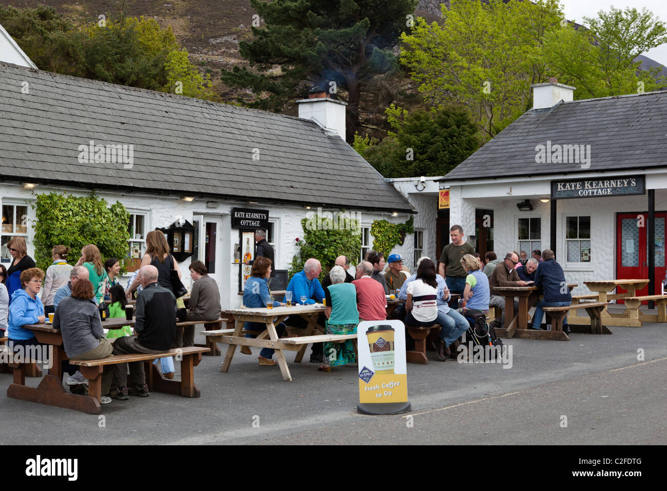 The Gap of Dunloe. Kate Kearney's Cottage pub Stock Photo