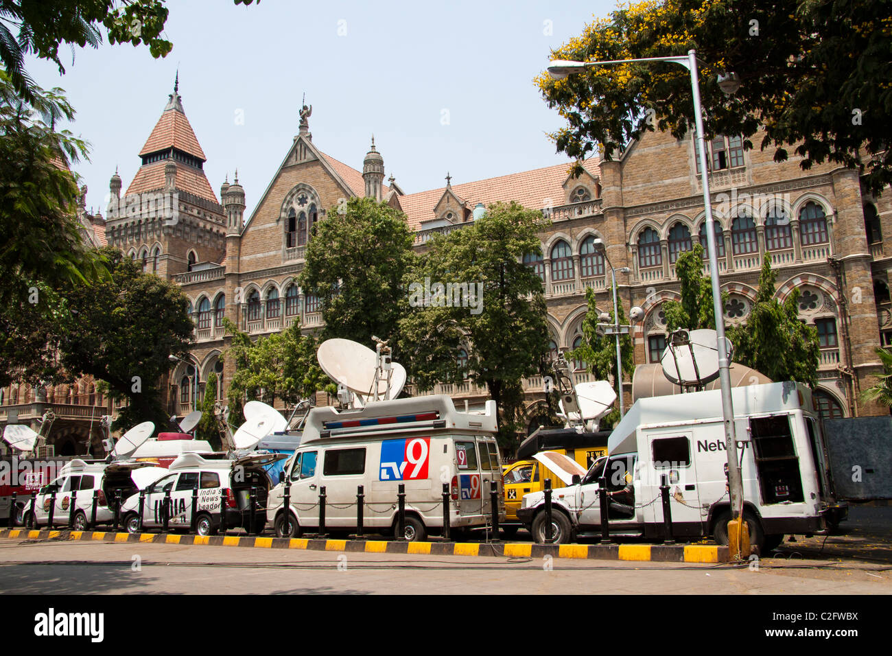 OB Vans of different television channels at Azad Maidan during Anna Hazare's anti corruption rally in Mumbai, Maharashtra, India Stock Photo