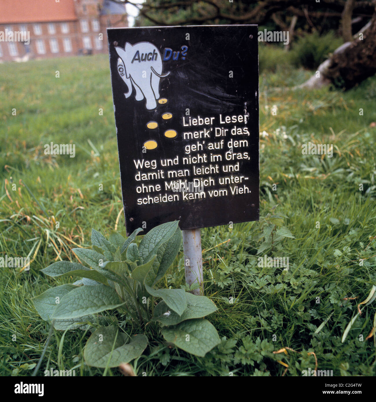 Funny keep off grass sign hi-res stock photography and images - Alamy