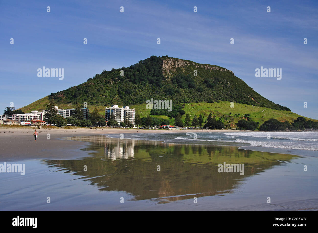 Mt maunganui north island new zealand hi-res stock photography and ...