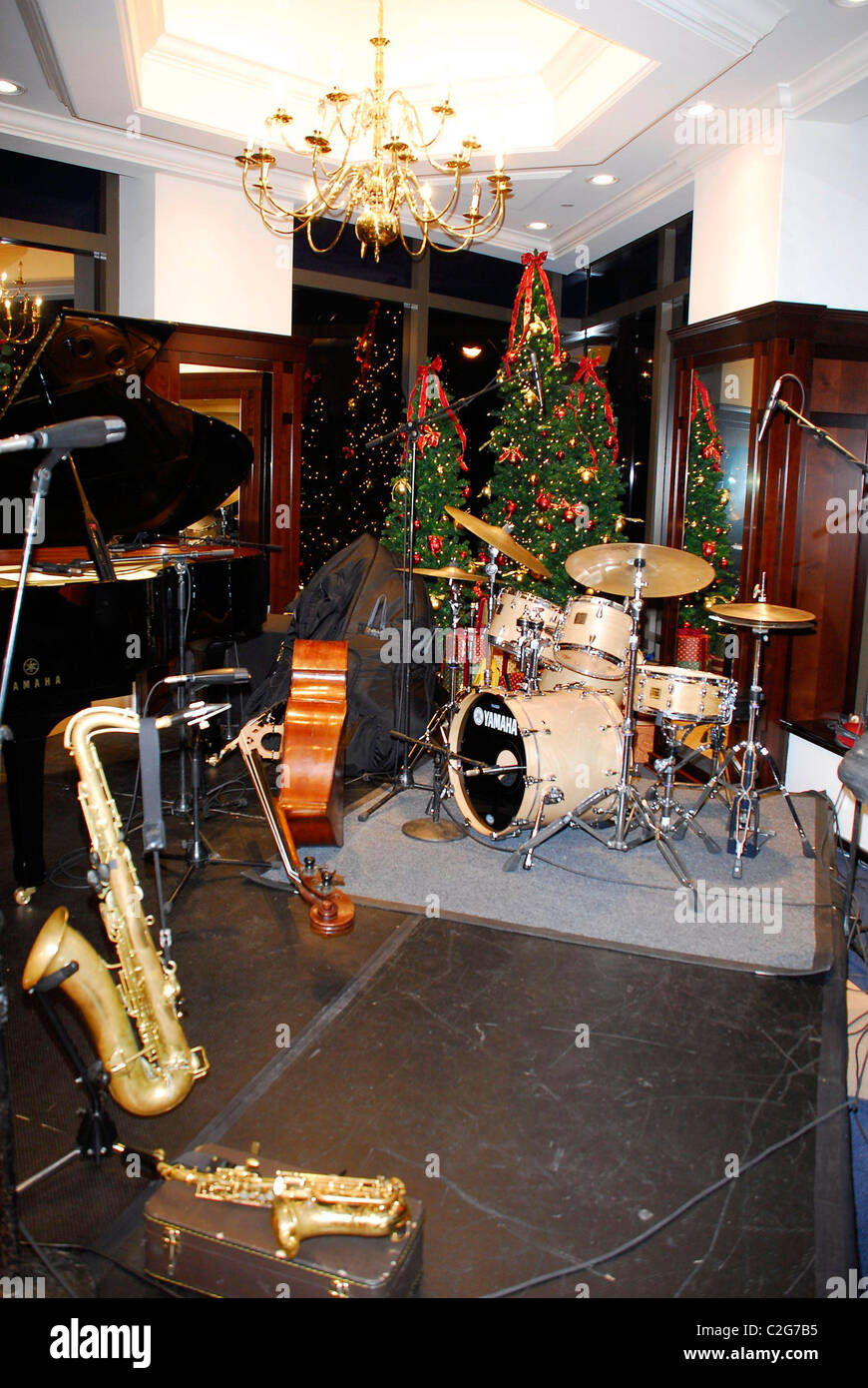 Atmosphere Brooks Brothers New York Upper West Side Store Opening New