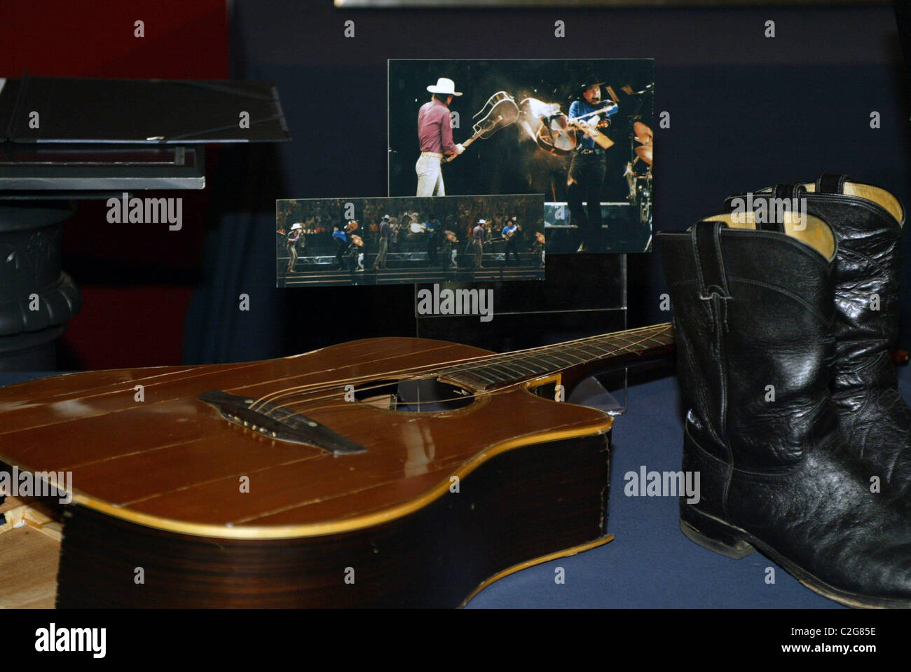 Garth 2024 brooks guitar