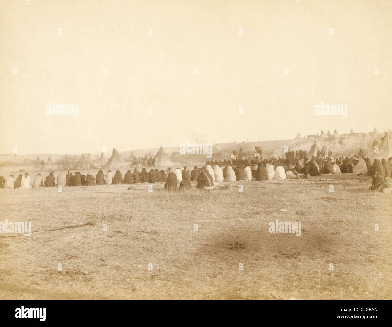 American indian camp hi-res stock photography and images - Alamy