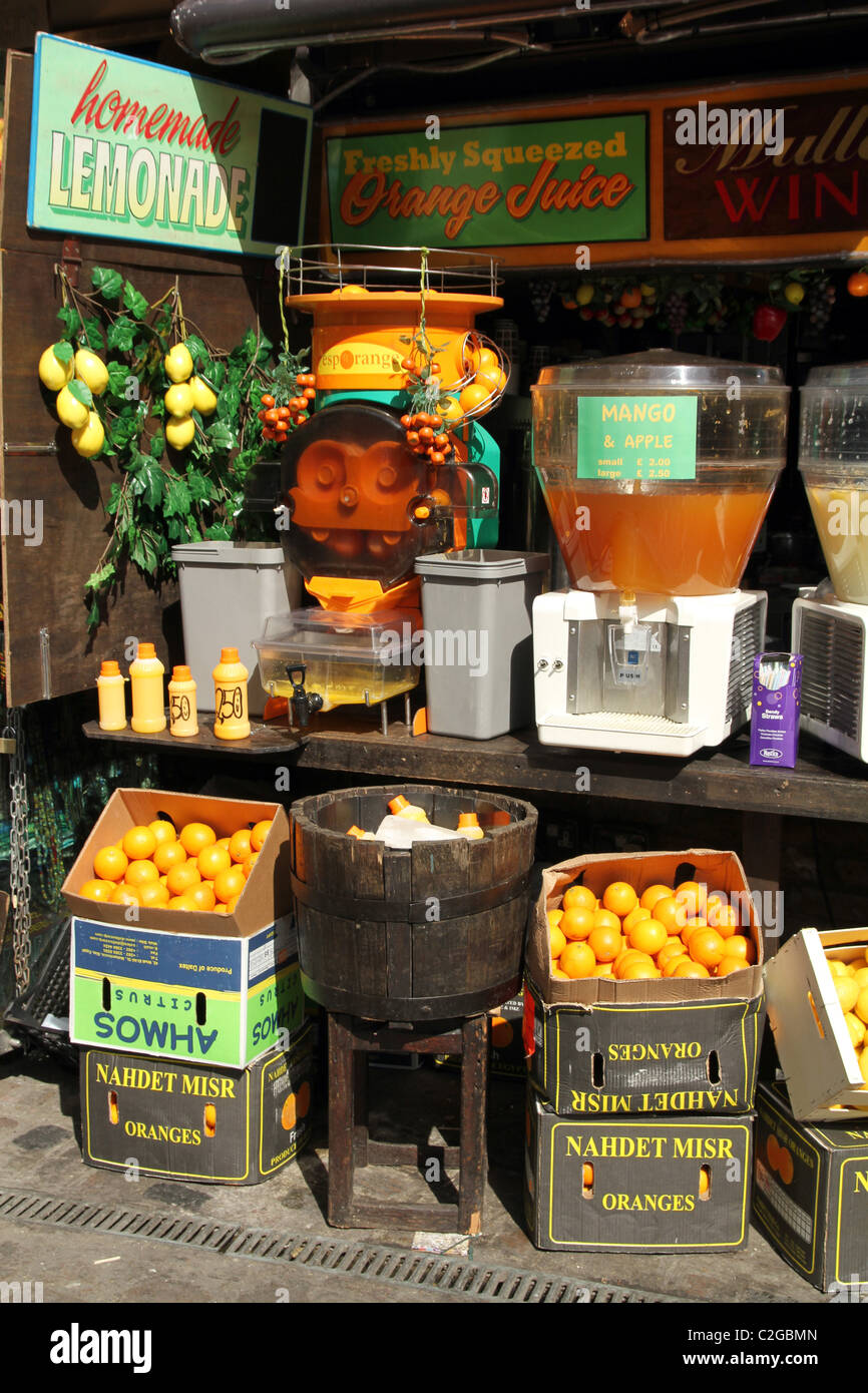 FRUIT JUICE STALL IN A MARKET IN LONDON, UK Stock Photo Alamy