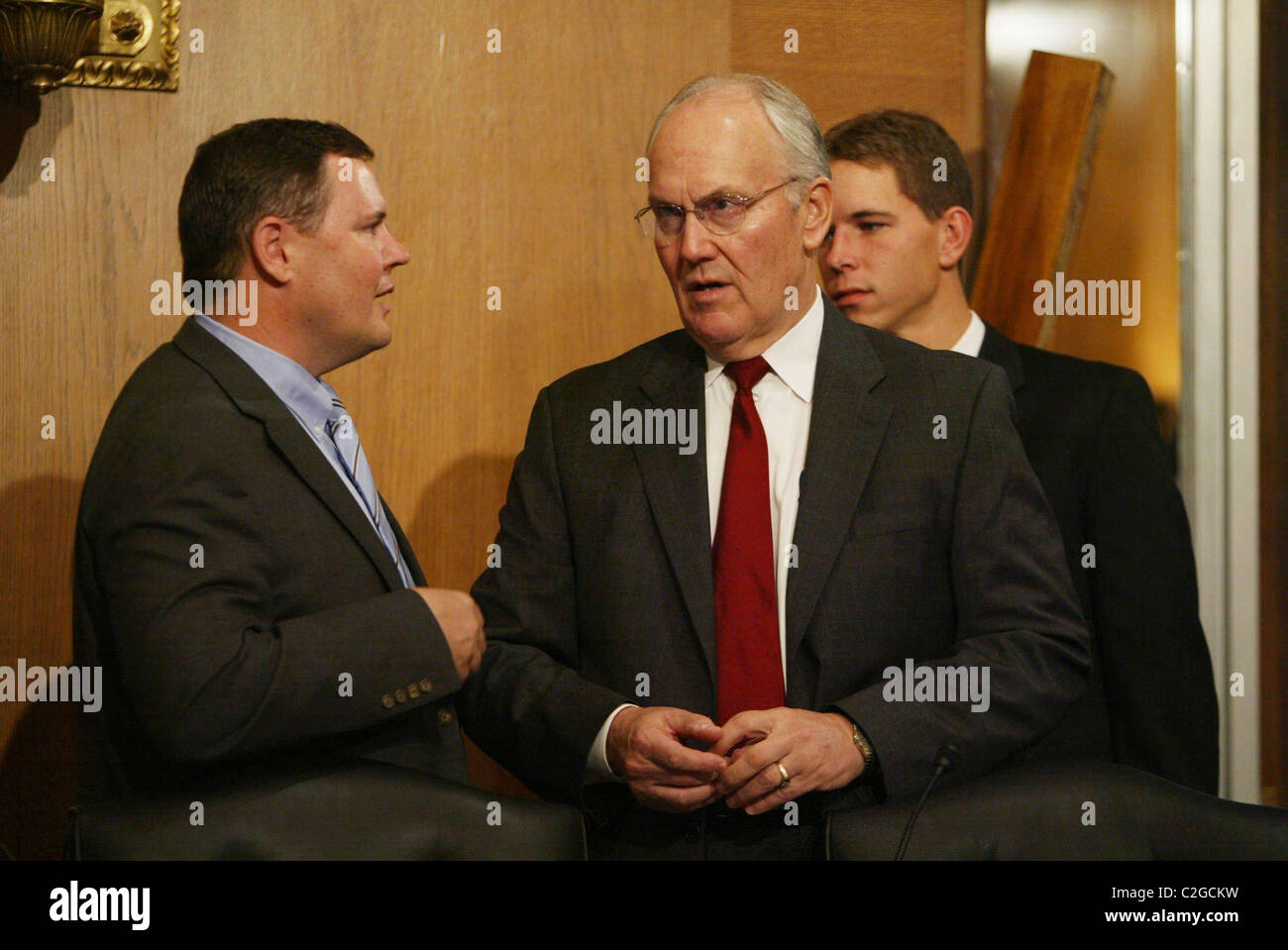 ** ** Senator Larry Craig (c) has denied new allegations of homosexual encounters published on Sunday 2nd December 2007 in his Stock Photo