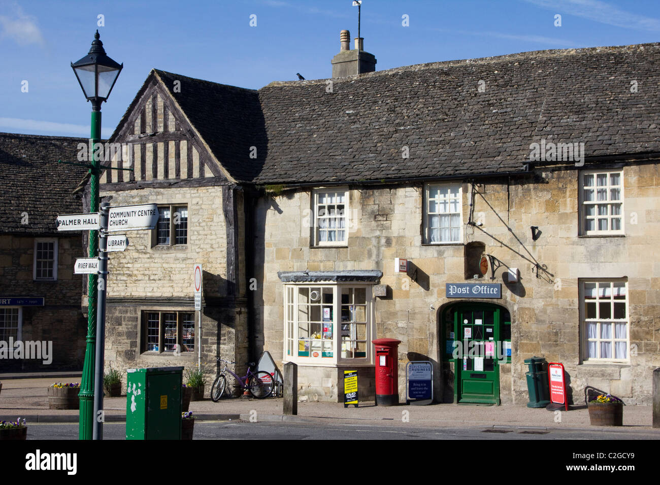 Fairford village gloucestershire cotswolds england Stock Photo Alamy