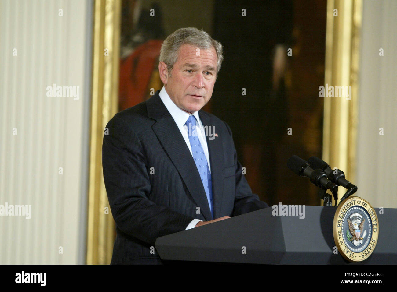 President W. Bush presents the 2007 National Medal of Arts and