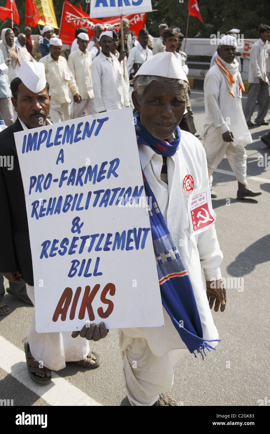 India , Delhi, 20110310, Demo der AIKS ( All India Kisan Sabha + AIAWU - All India Agricultural worker Umio ) Stock Photo