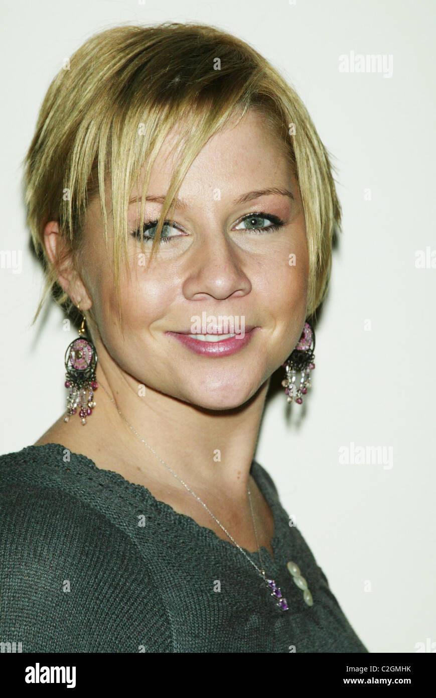 Gigi Edgley Wallpaper