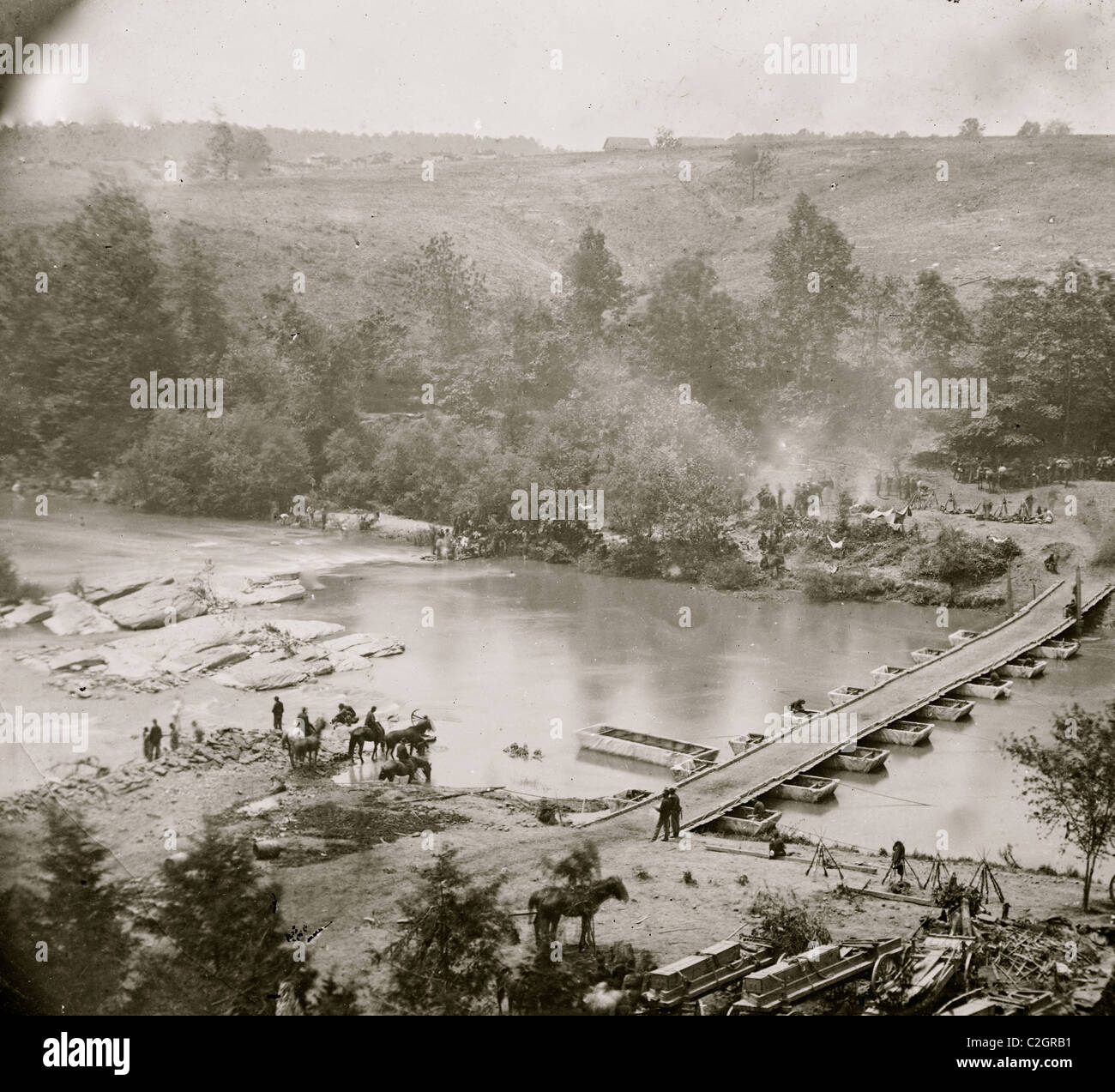 Jericho Mills, Virginia. Canvas pontoon bridge across the North Anna, constructed by the 50th New York Engineers, where the 5th Corps under Gen. Warren crossed. View looking down stream from north bank Stock Photo