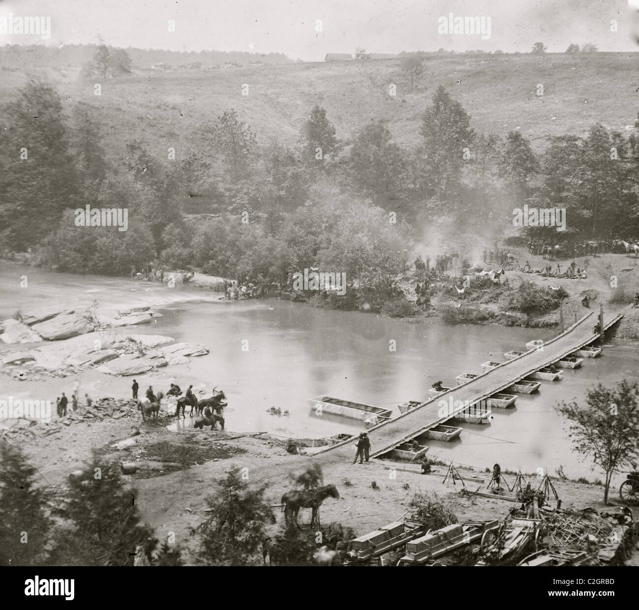 Jericho Mills, Va. Canvas pontoon bridge across the North Anna, constructed by the 50th New York Engineers; the 5th Corps under Gen. Gouverneur K. Warren crossed here on the 23d. View from the north bank Stock Photo