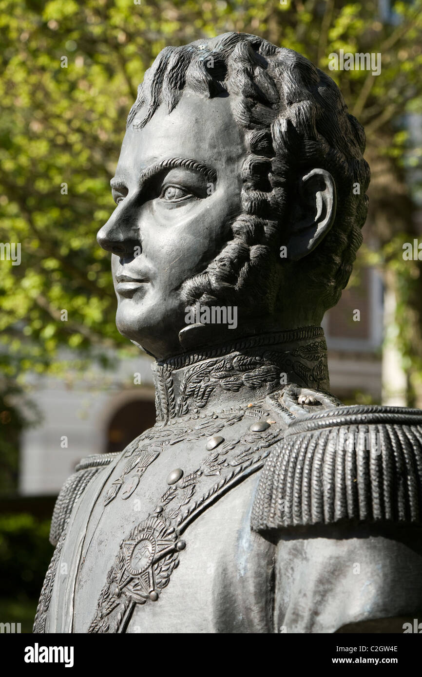 Statue / bust of General Bernardo O'Higgins in Richmond upon Thames, Surrey. UK. Stock Photo