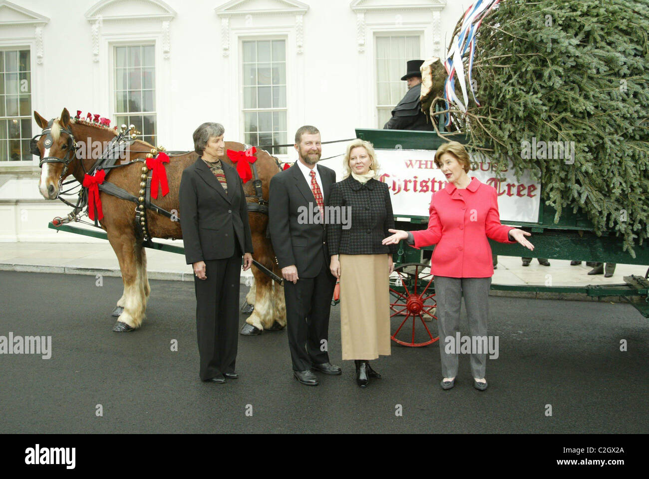 representatives of the national christmas tree association joe freeman linda jones stand with first - National Christmas Tree Association representatives of the national christmas tree association joe freeman linda jones stand with first - National Christmas Tree Association