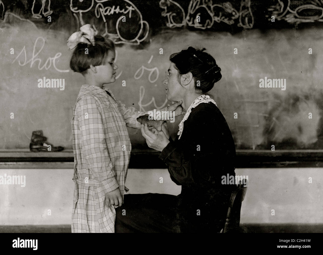 Deaf mute hires stock photography and images Alamy