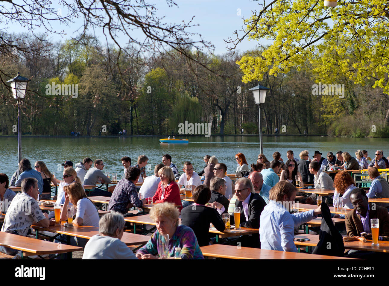 beer garden Lake House (Seehaus), English Garden, Munich, Bavaria, Germany Stock Photo
