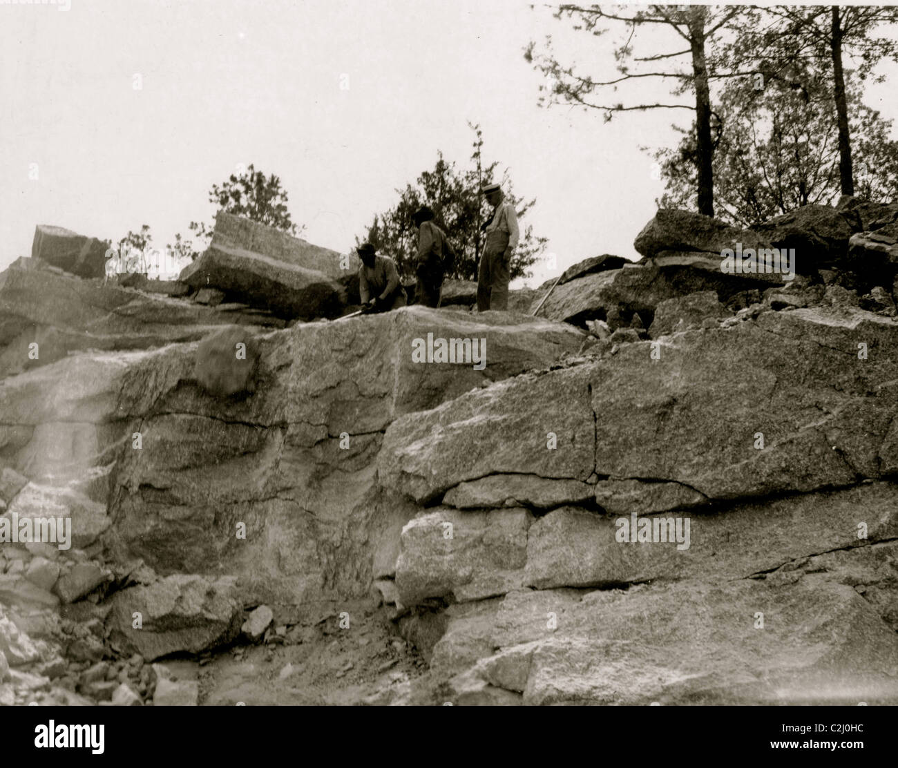 Prisoners breaking rocks hi-res stock photography and images - Alamy 