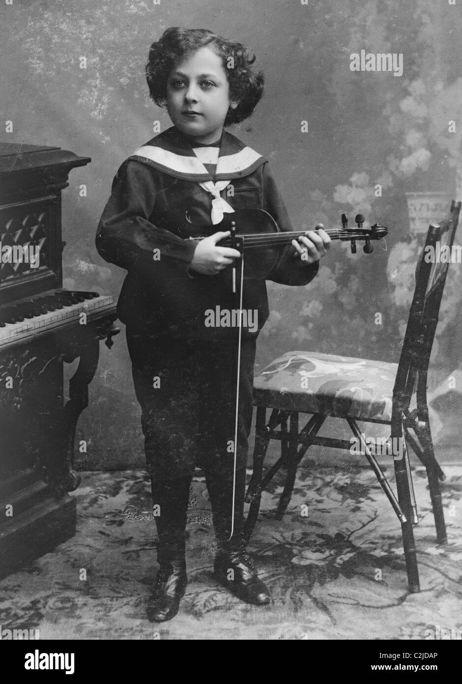 Jascha Heifitz, Jewish Child Prodigy Violinist Stock Photo Alamy
