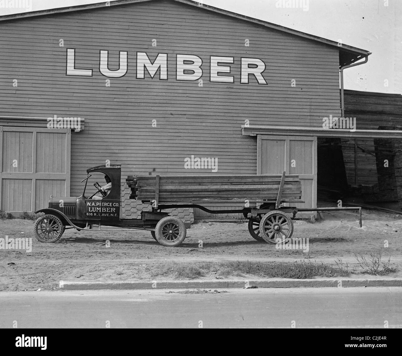 Truck in front of the W A Pierce Lumber Company in Washington, DC Stock