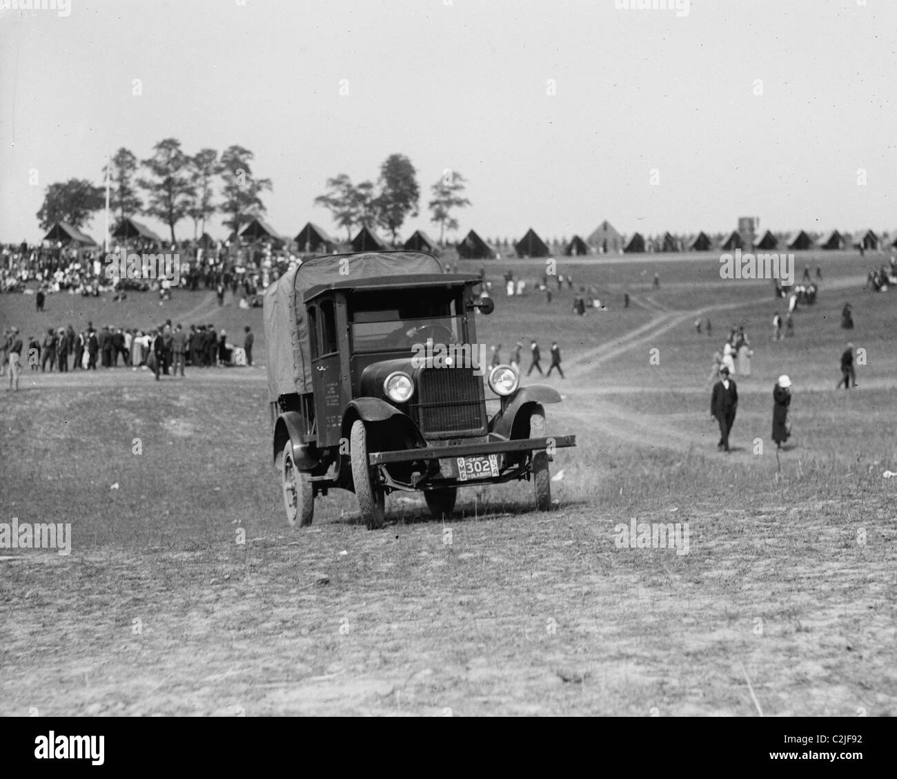 Us army truck hi-res stock photography and images - Alamy