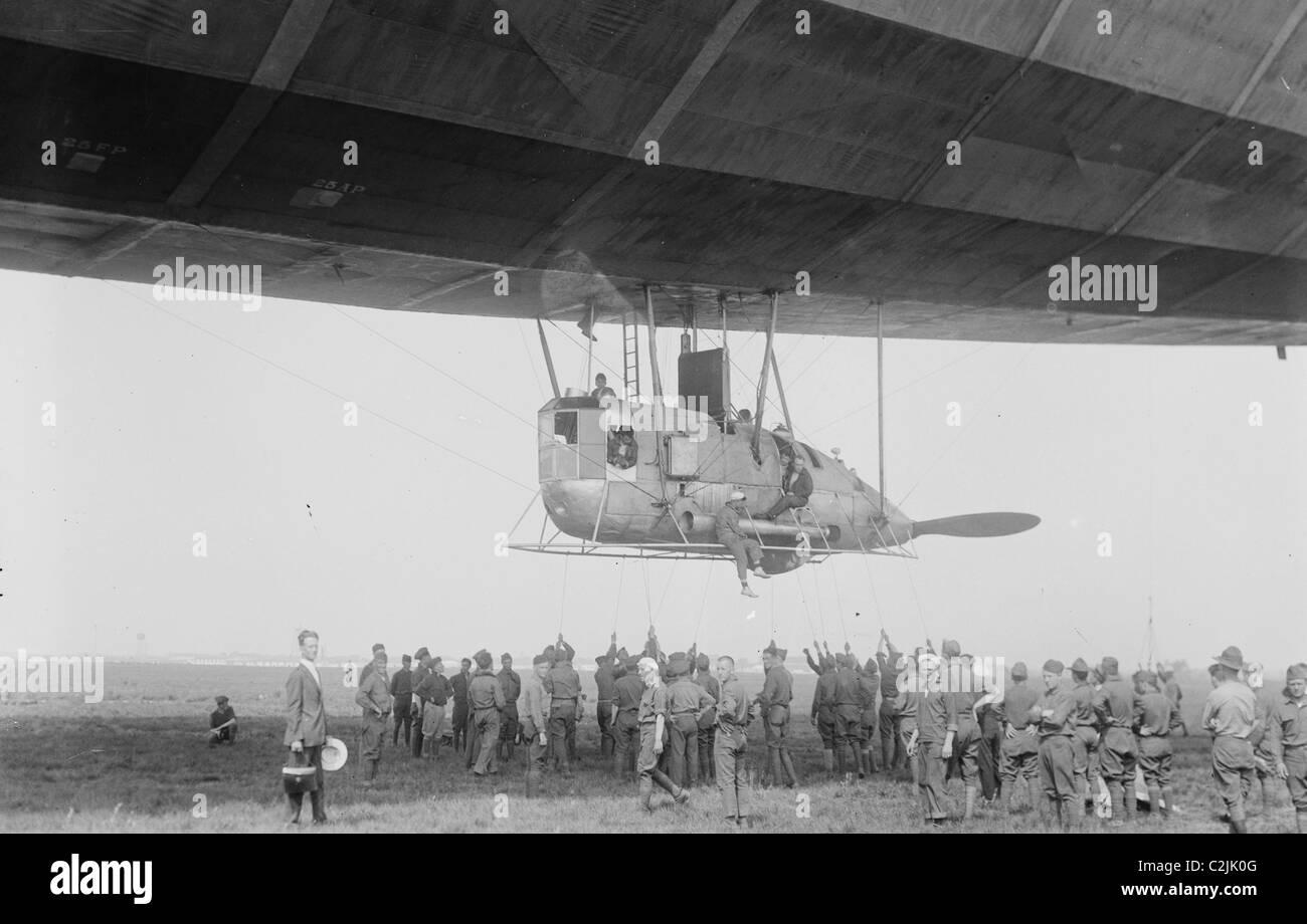 Pilot House of R34 Stock Photo Alamy