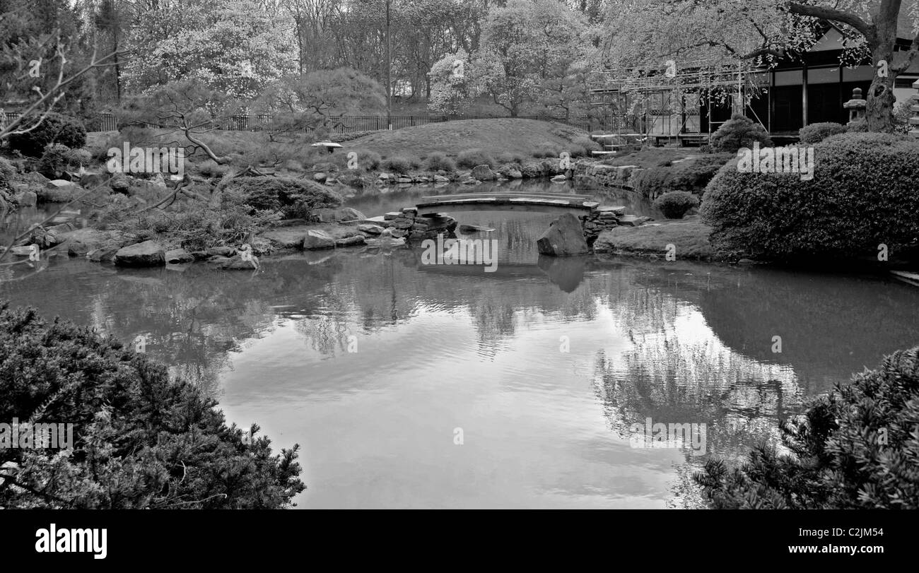 Black and white image of Shofuso Japanese House and garden, Fairmount Park, Philadelphia, Pennsylvania, USA Stock Photo