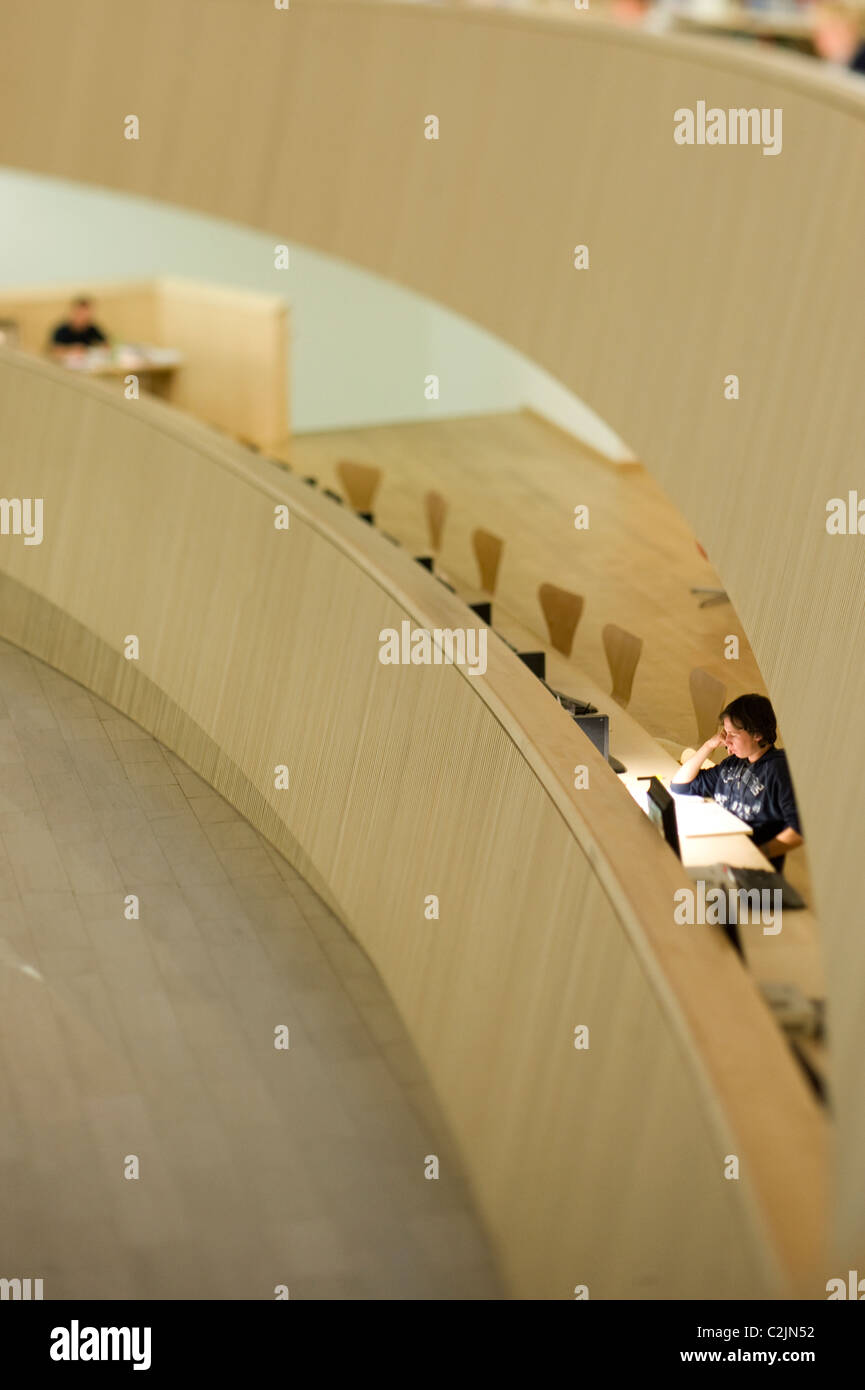The library of the Law Institute of the University of Zurich