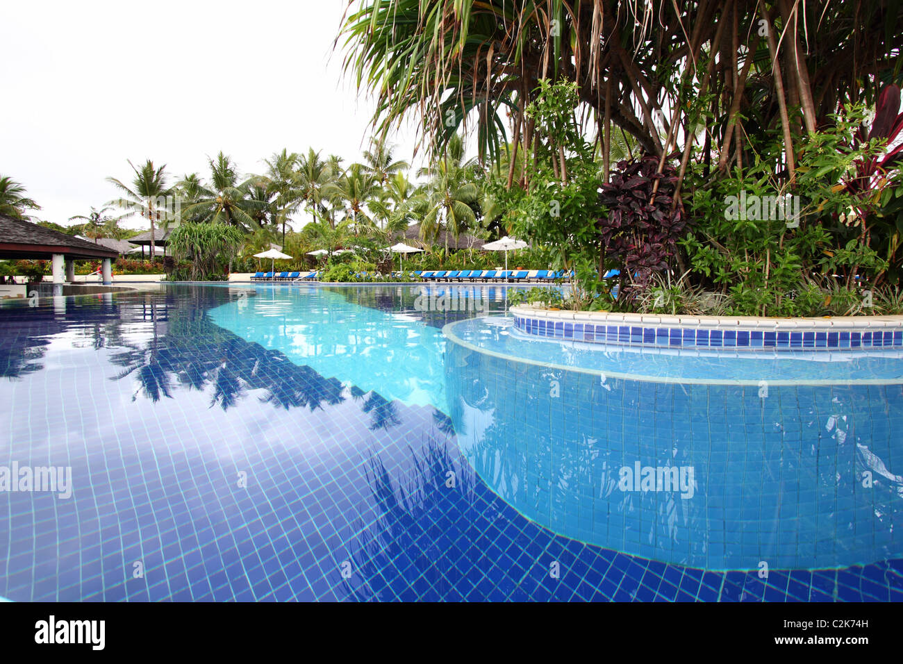 LUXURY SWIMMING POOL HORIZONTAL BDB Stock Photo - Alamy