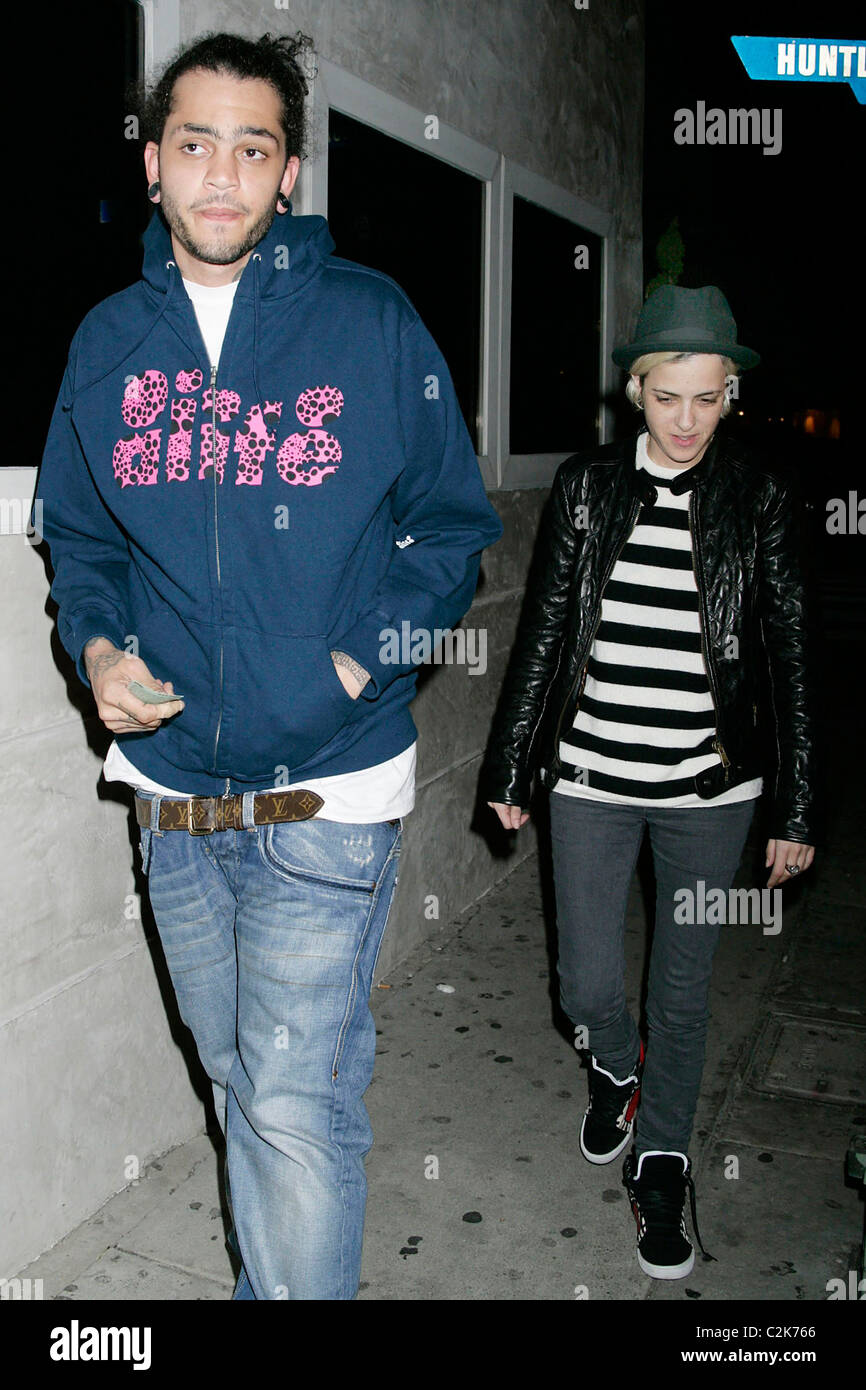 Travis Mccoy Of Gym Class Heroes And Dj Samantha Ronson Leaving Villa Stock Photo Alamy Travis Mccoy Of Gym Class Heroes And Dj Samantha Ronson Leaving Villa Stock Photo Alamy