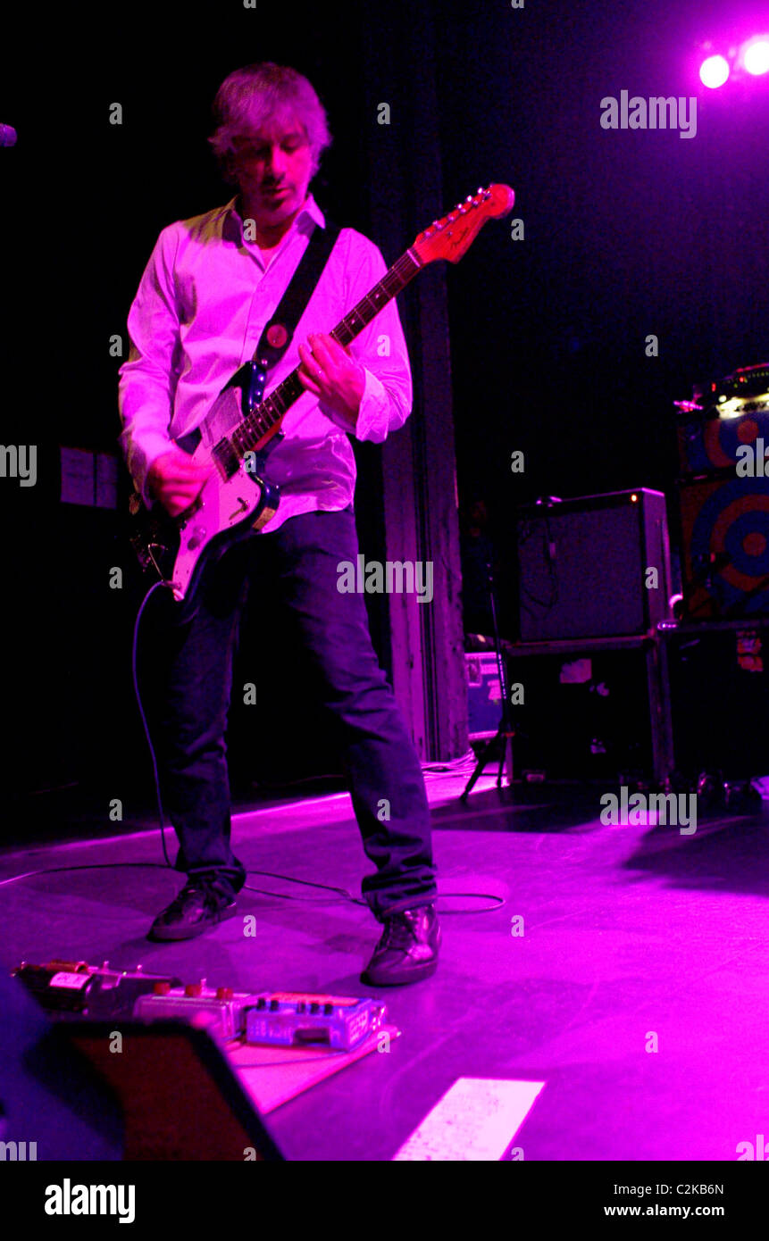 Lee Ranaldo Sonic Youth performing at The Metro Melbourne, Australia 21.02.08 Robert Wallace